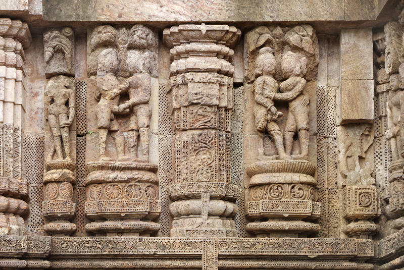 Erotic-Carvings-in-Nepal
