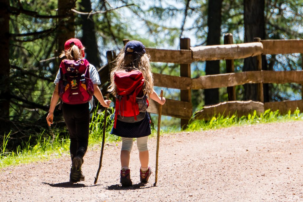 children-trekking-without-age-limit-and-restrications