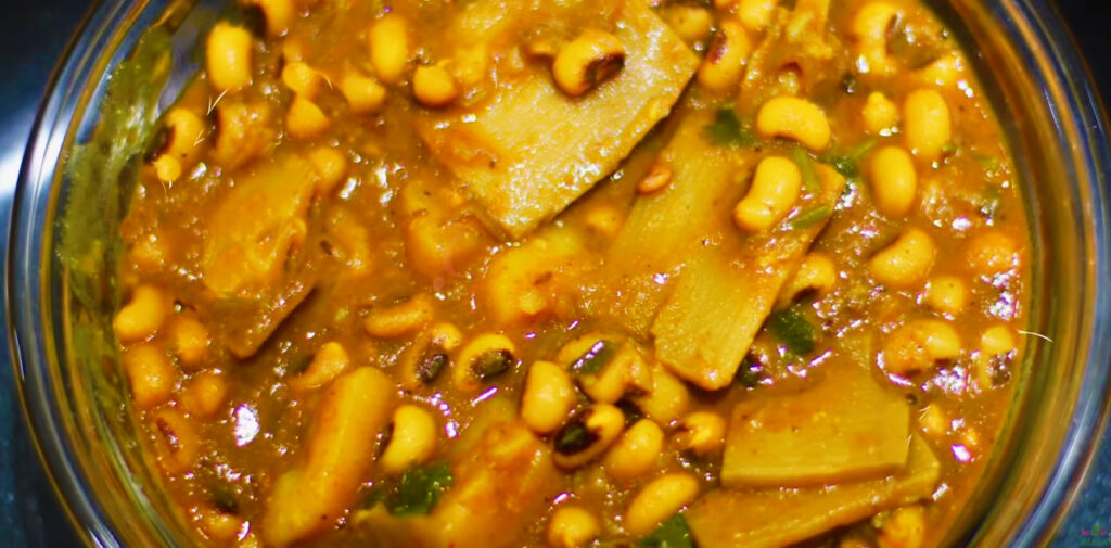 hot-sour-alutama-dish-in-nepal