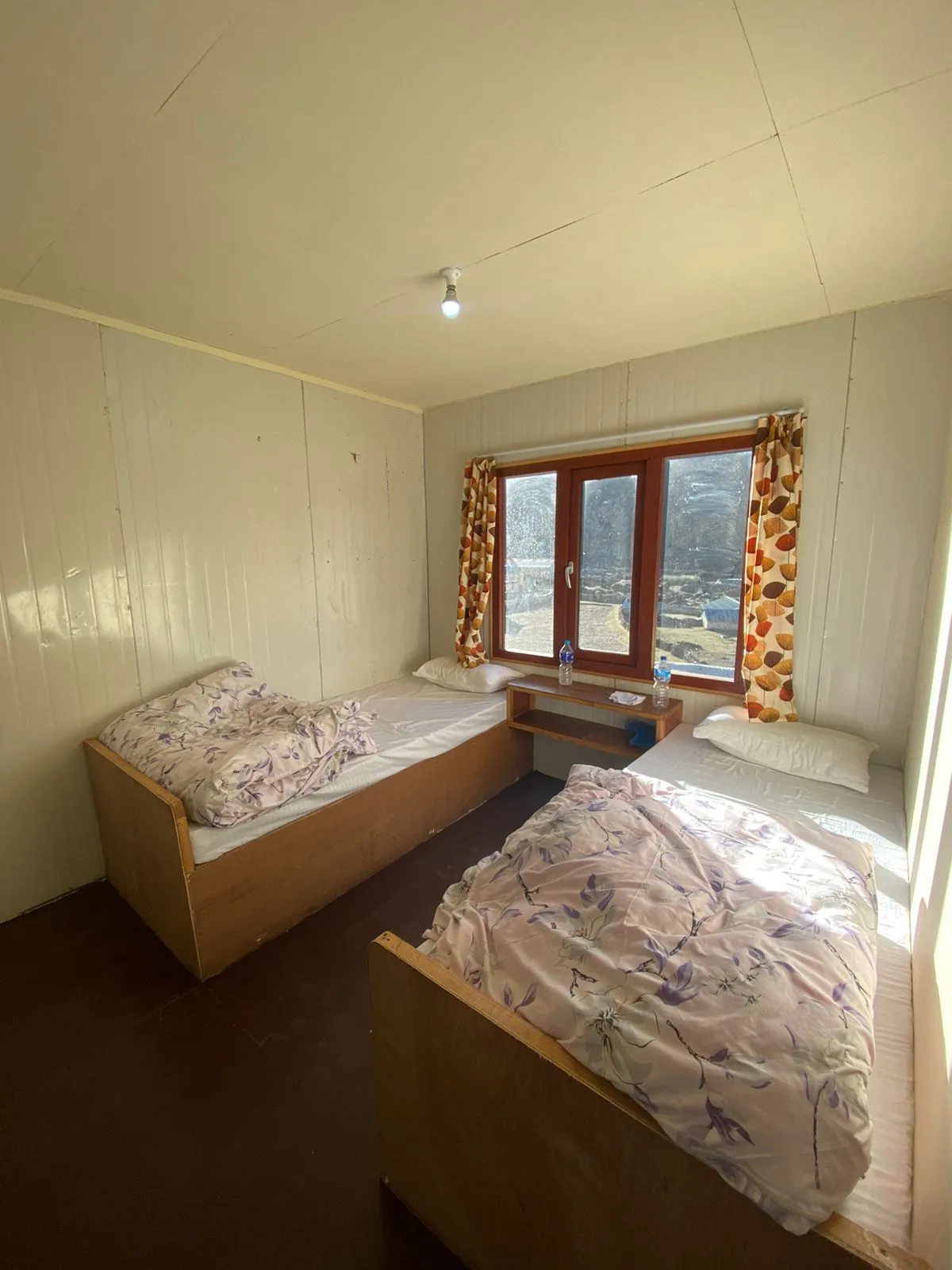 tea-house-rooms-in-everest-base-camp-trek