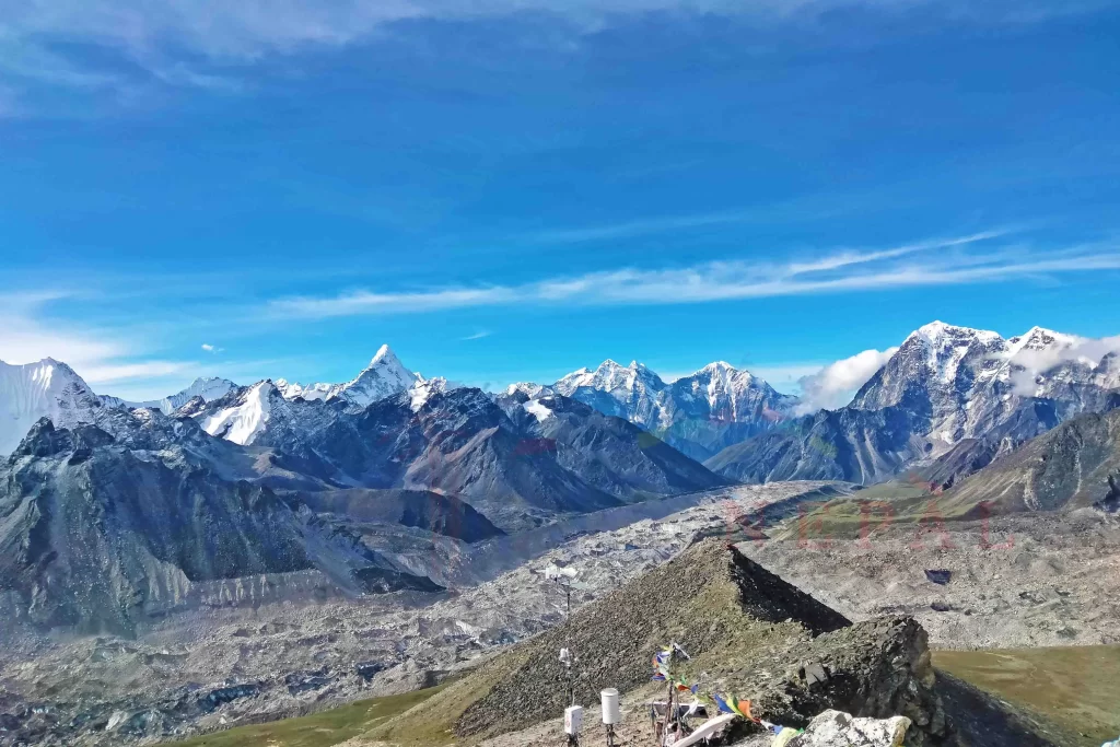 mountain-ranges-view-from-kalapatthar-of-everest 