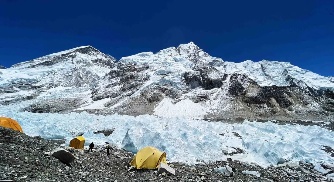 overnight-stay-at-the-everest-base-camp