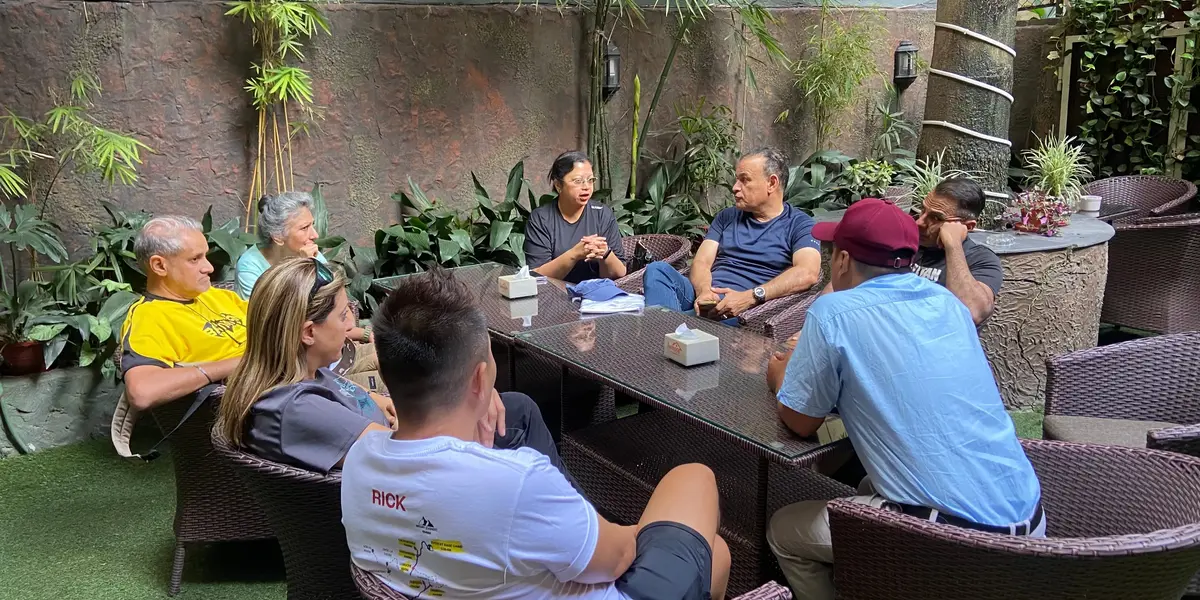 briefing-for-the-ebc-trek