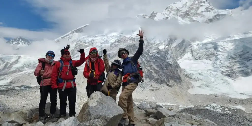 reaching-to-kalapatthar-5,545m