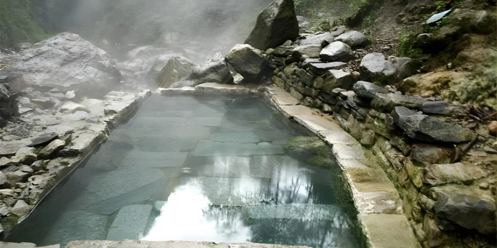 hot-spring-after-abc-trek